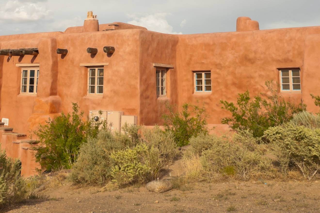 When Anglo-Americans arrived in New Mexico in 1846, they incorporated Territorial style into the native adobe homes. This included Greek Revival features that were popular in other areas around the U.S.