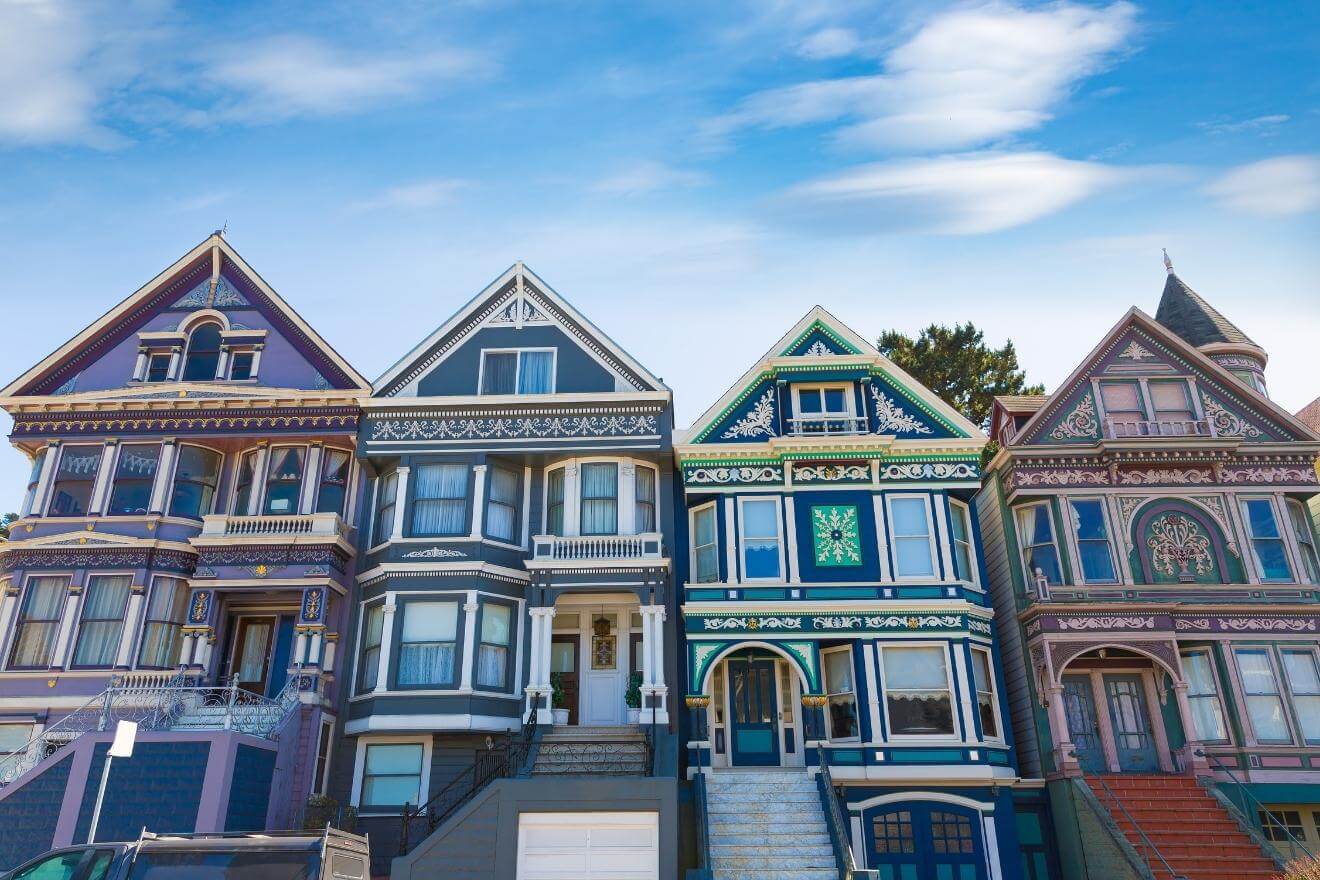 Being incredibly eclectic, you won’t see two Queen Anne homes that look exactly alike. These homes are incredibly versatile due to their many variations, from shingle style to tower house and classical.