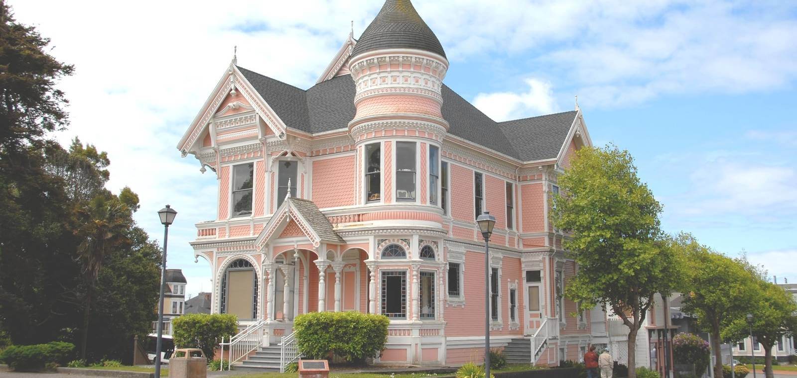 You’ll find a variety of different Victorian Queen Anne homes for sale in the Phoenix metro area. While they are more rare compared to other architectural types, there are many well-maintained examples across the Valley.
