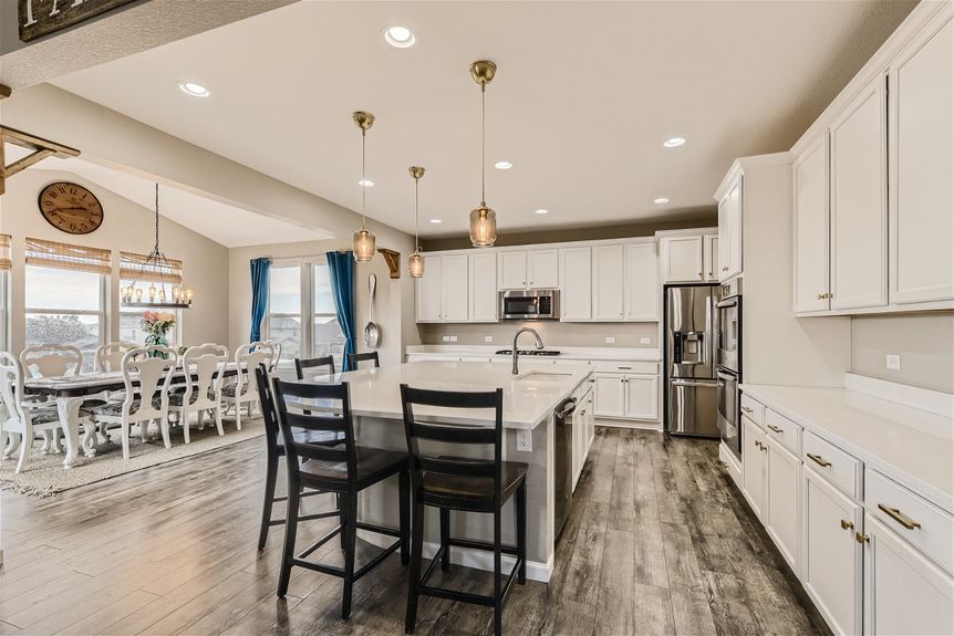 17869 E. Emilia Drive &#8211; Web Quality &#8211; 005 &#8211; 08 Kitchen