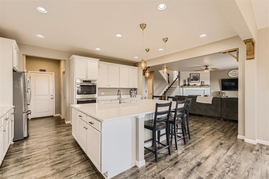 17869 E. Emilia Drive &#8211; Web Quality &#8211; 007 &#8211; 10 Kitchen