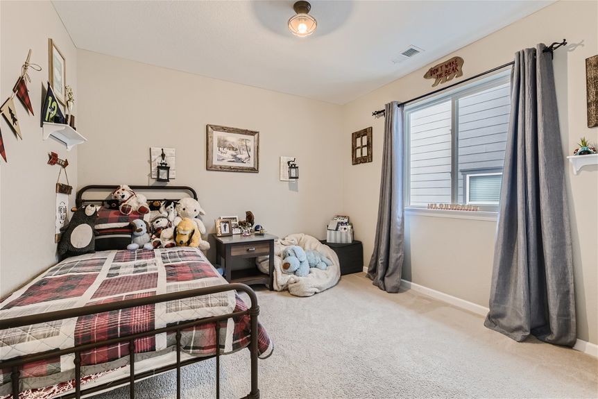 17869 E. Emilia Drive &#8211; Web Quality &#8211; 020 &#8211; 23 2nd Floor Bedroom