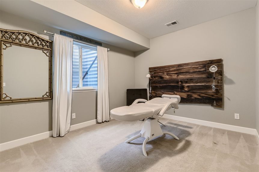 17869 E. Emilia Drive &#8211; Web Quality &#8211; 023 &#8211; 28 Lower Level Bedroom