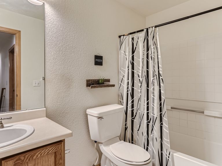 15 2nd Floor Bathroom