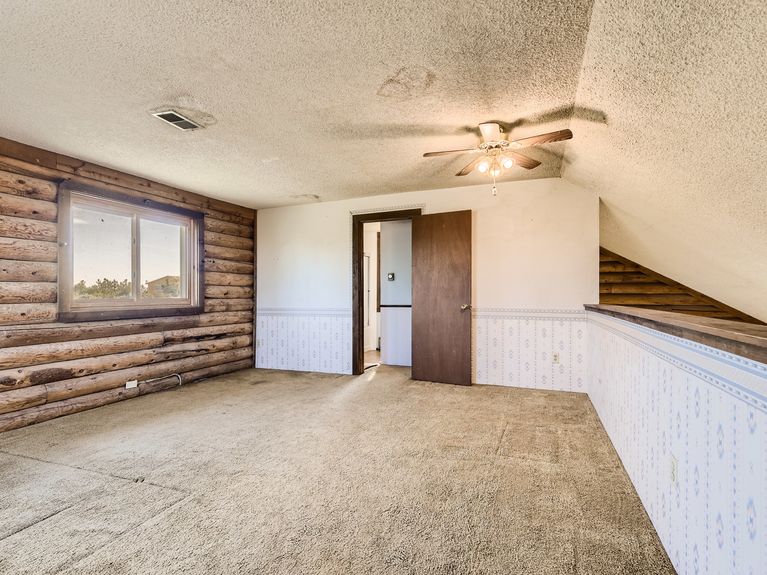 15 2nd Floor Primary Bedroom