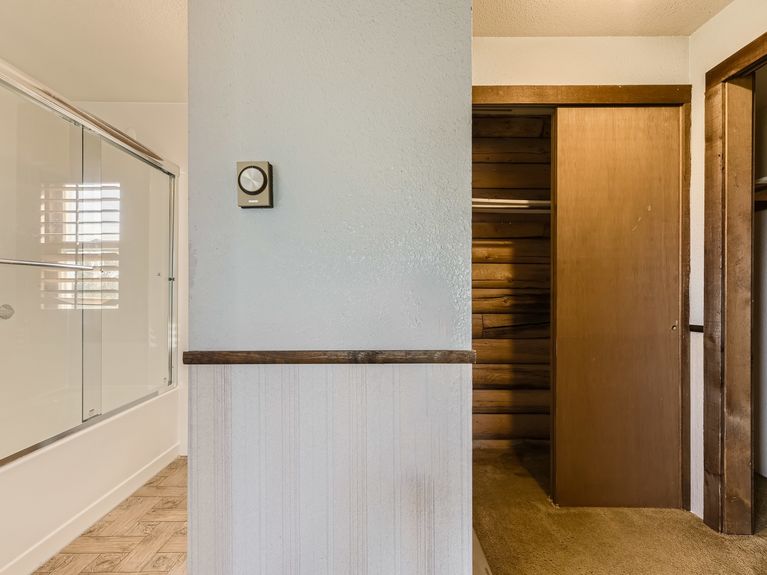 18 2nd Floor Primary Bathroom