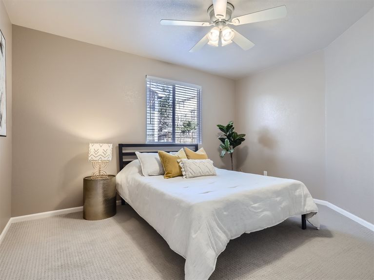 19167 E Harvard Dr &#8211; MLS Sized &#8211; 019 &#8211; 16 Office