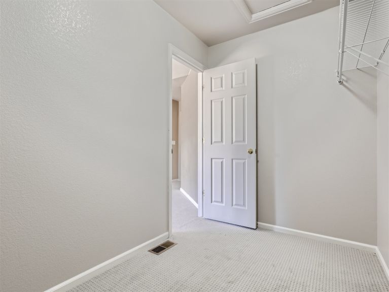 19167 E Harvard Dr &#8211; MLS Sized &#8211; 024 &#8211; 22 Primary Bedroom Closet