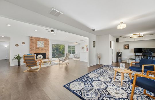 6603_Auburndale_Street_0003