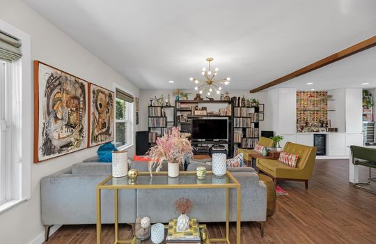 6802_Pioneer_Place_0008