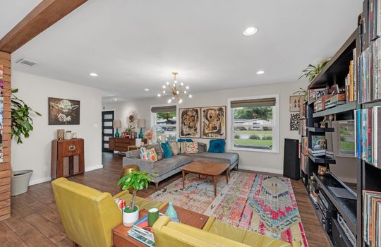 6802_Pioneer_Place_0011