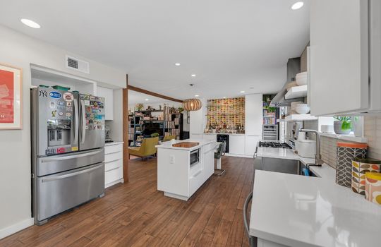 6802_Pioneer_Place_0018