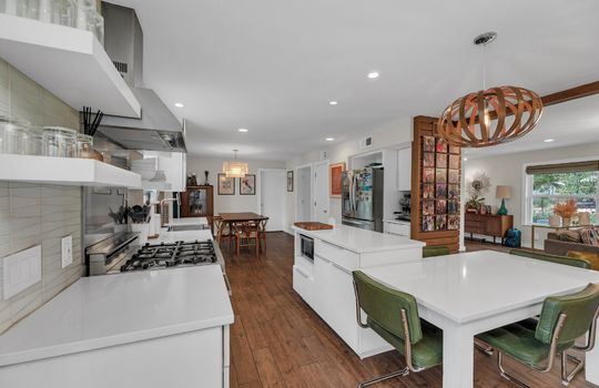 6802_Pioneer_Place_0020