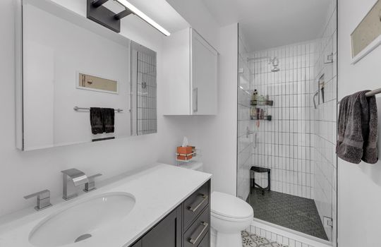 6802_Pioneer_Place_0027