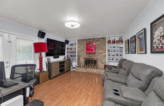 6802_Pioneer_Place_0029