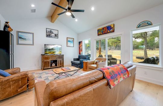 200_Rust_Ranch_Road_0012