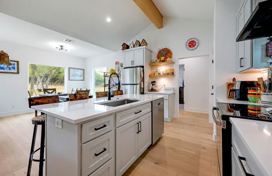 200_Rust_Ranch_Road_0014