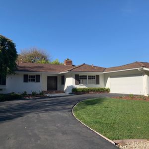 Large lot Single Level Home in Palos Verdes