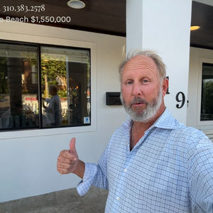 Gorgeous Beach Cottage at 619 Beryl St