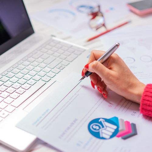 Your Ultimate Realtor Playbook for Thriving in 2025