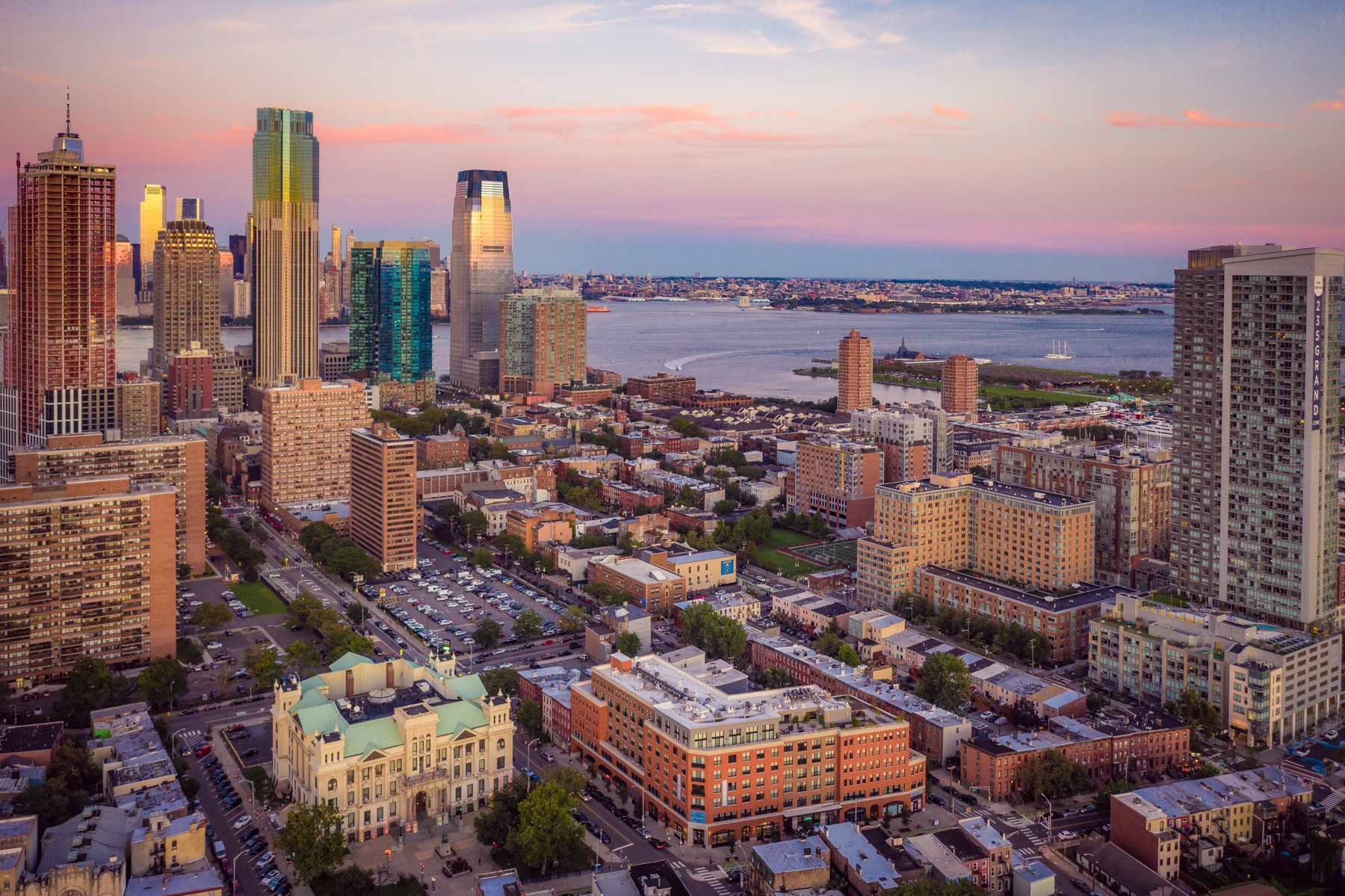 living-in-new-jersey-Shutterstock-1800176287