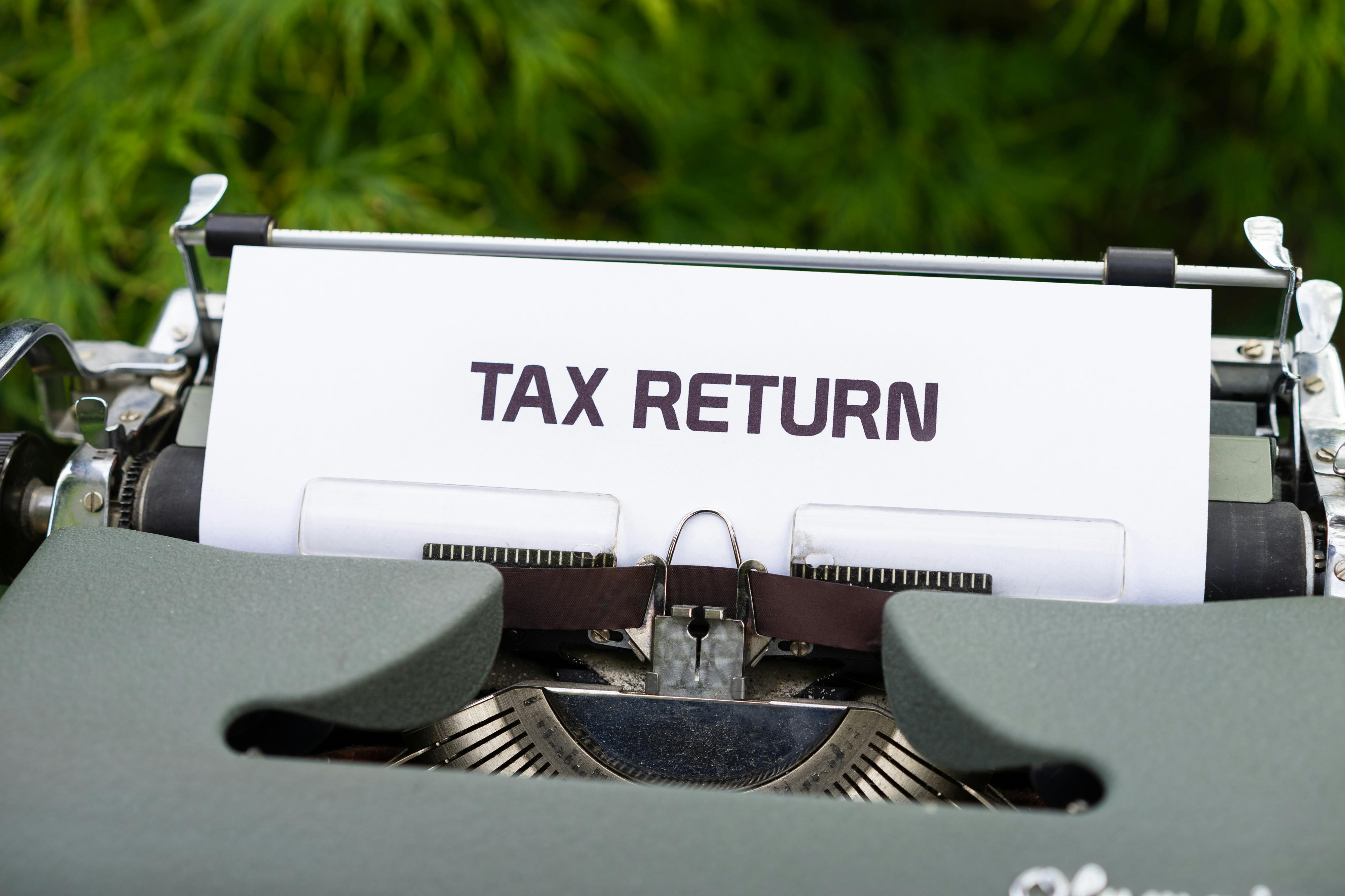 Consumer Spending Holds Up—for Now—as Tax Refund Boost Meets Rising Energy Costs