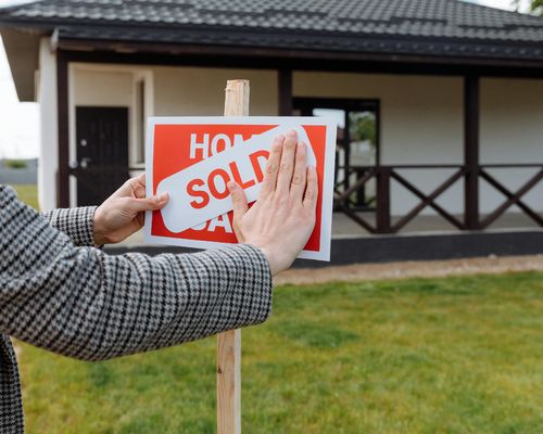 Existing Home Sales Are Rising Slightly—But the U.S. Housing Market Remains Stuck