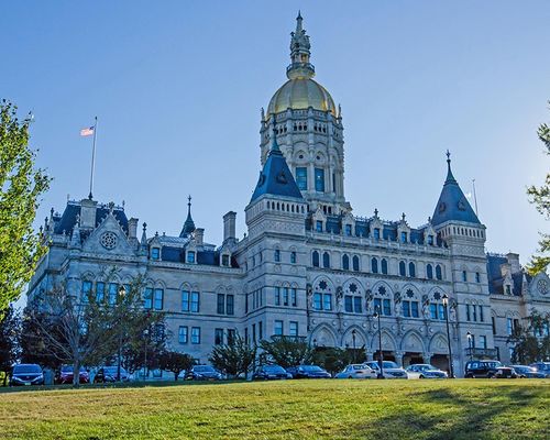 CT_Hartford_ConnecticutStateCapitol_byCraigFildes_2016_001_sig_002