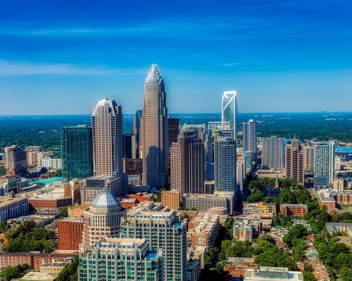 1778011-charlotte-3994040_1280