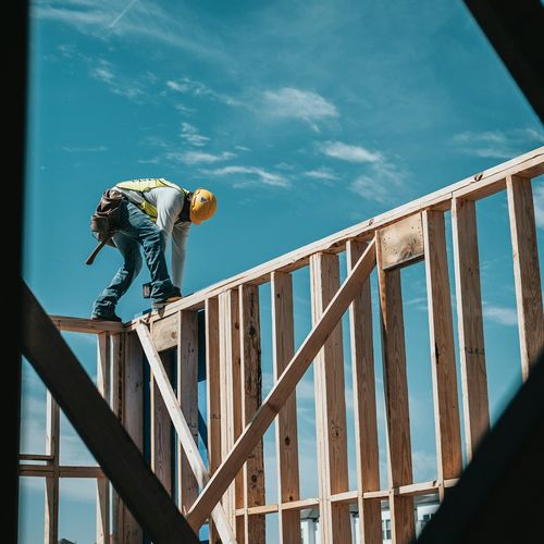 Homebuilder Sentiment Hits Eight‑Month High — But Challenges Remain