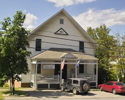 Town_Hall_Hinesburg_Vermont_USA