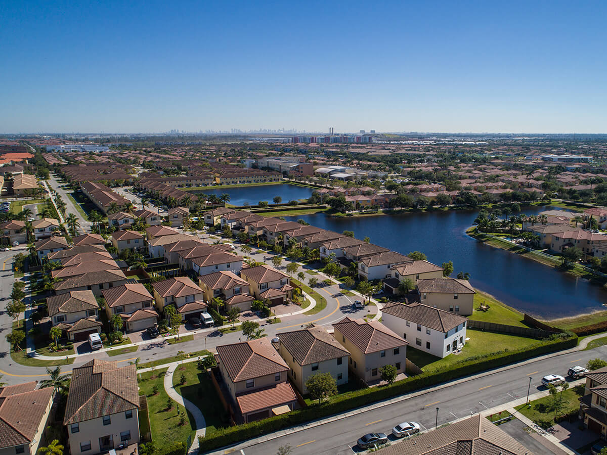 residential-neighborhood-in-Doral