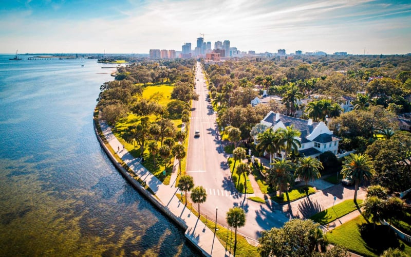 Historic Kenwood AVALON Group Real Estate Agents