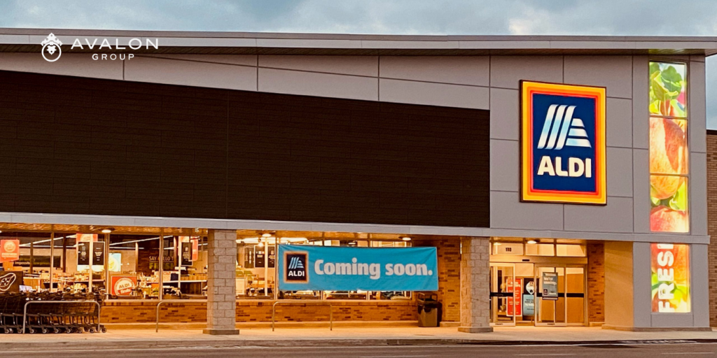 Another mall ALDI design that opened a year ado. Design for the Tyrone Mall location is still being completed. The facade of the store is white and dark gray.