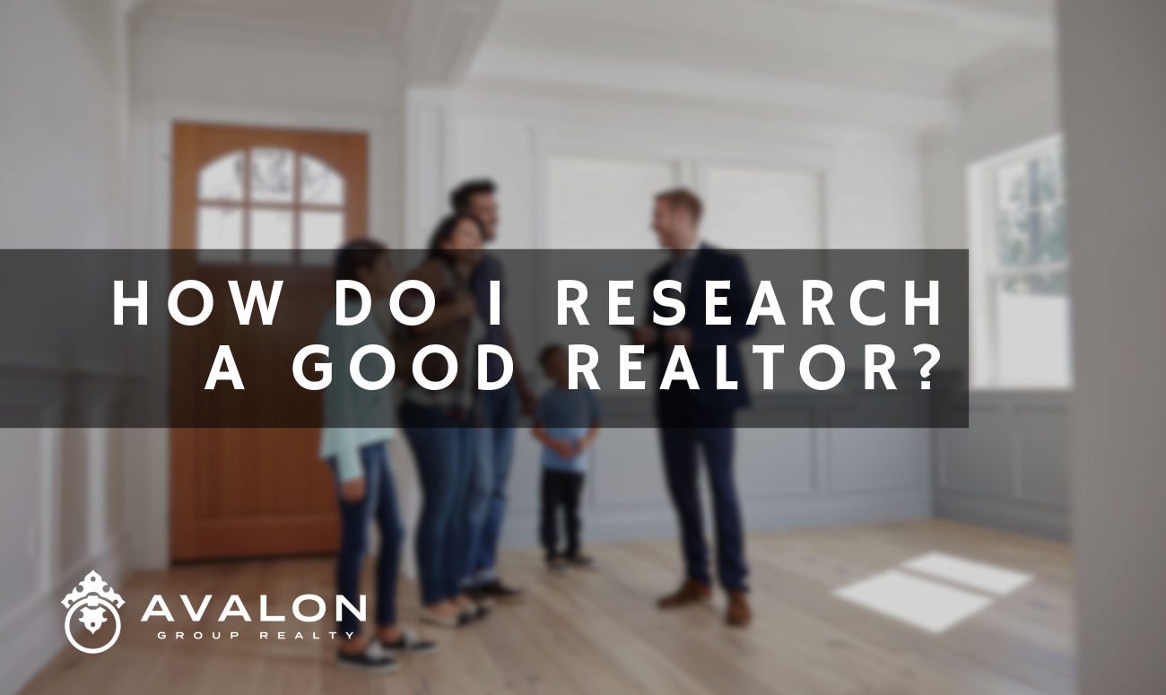 How Do I Research a Good Realtor shows a blurred picture of a Realtor with a family of 4 people.