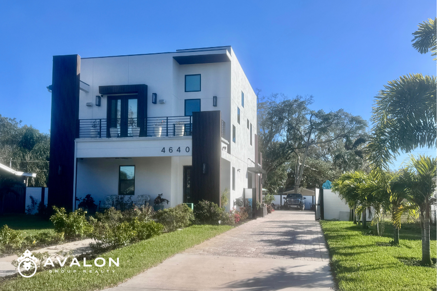 Disston Heights St. Petersburg modern home showcasing buyer-friendly opportunities in the 2026 real estate market.