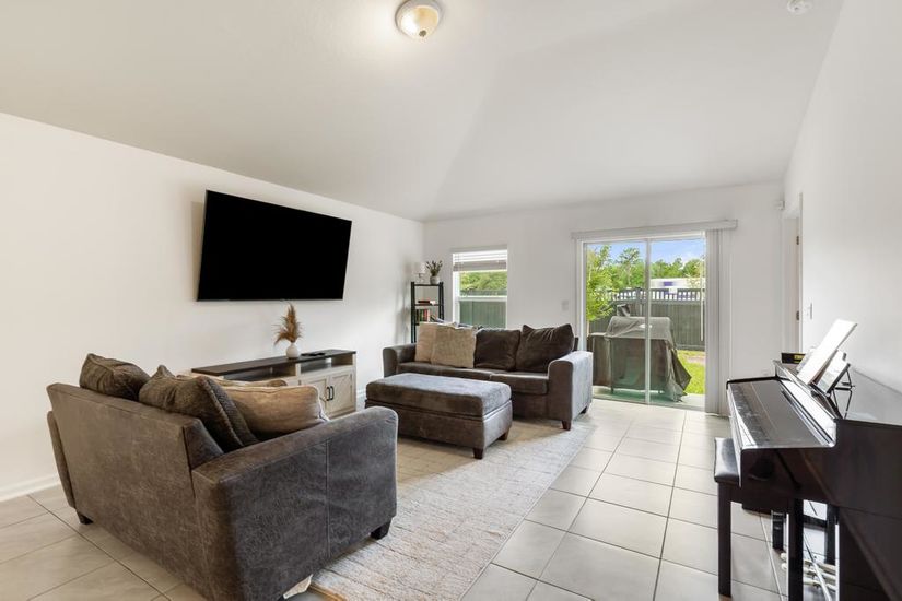 86857 Iron Rail Court-38