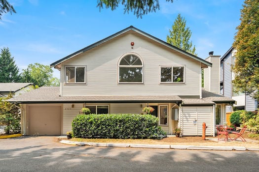 6923 NE 170th St Unit #11, Kenmore