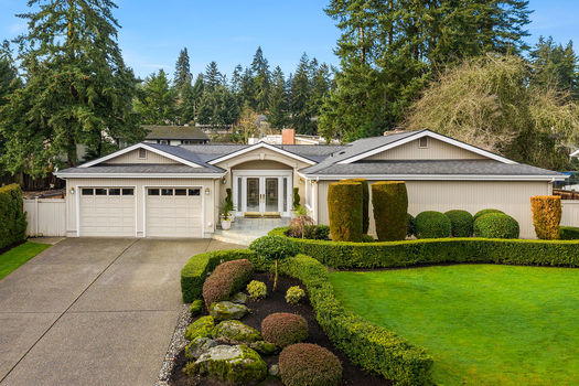 925 111th Place SE, Bellevue