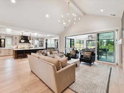015-Family Room