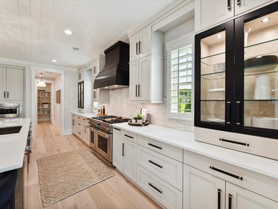 025-Kitchen