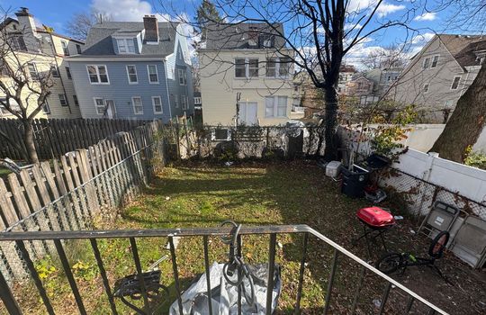 61a7a566-1be7-46c1-b003-63f4f8d69c48