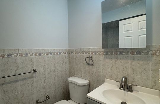 Bathroom 1-2 (1)