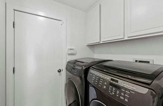 San Marcos Home For Sale with In house Laundry