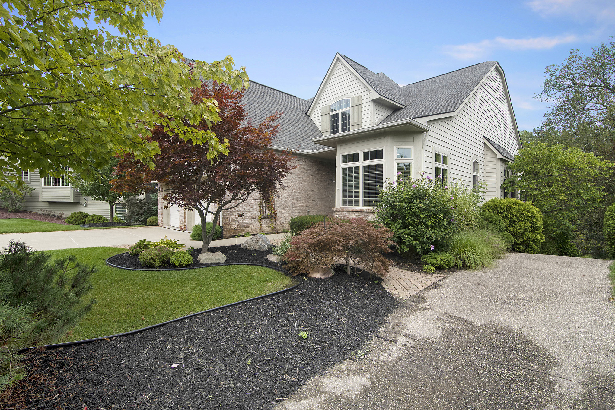 Oak Pointe Listing by Marianne