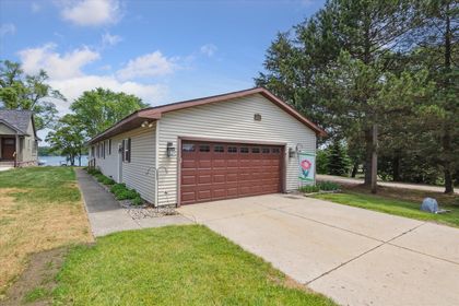 05-8331-Hilton-Rd-Brighton-MI-48114-WindowStill-34