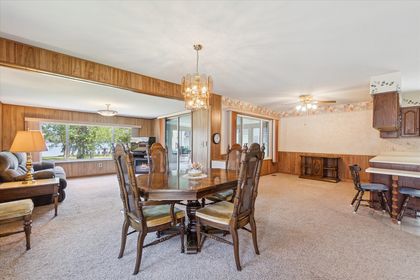 10-8331-Hilton-Rd-Brighton-MI-48114-WindowStill-06