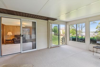 20-8331-Hilton-Rd-Brighton-MI-48114-WindowStill-02