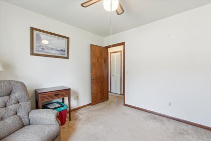 24-8331-Hilton-Rd-Brighton-MI-48114-WindowStill-17