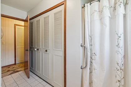 27-8331-Hilton-Rd-Brighton-MI-48114-WindowStill-20